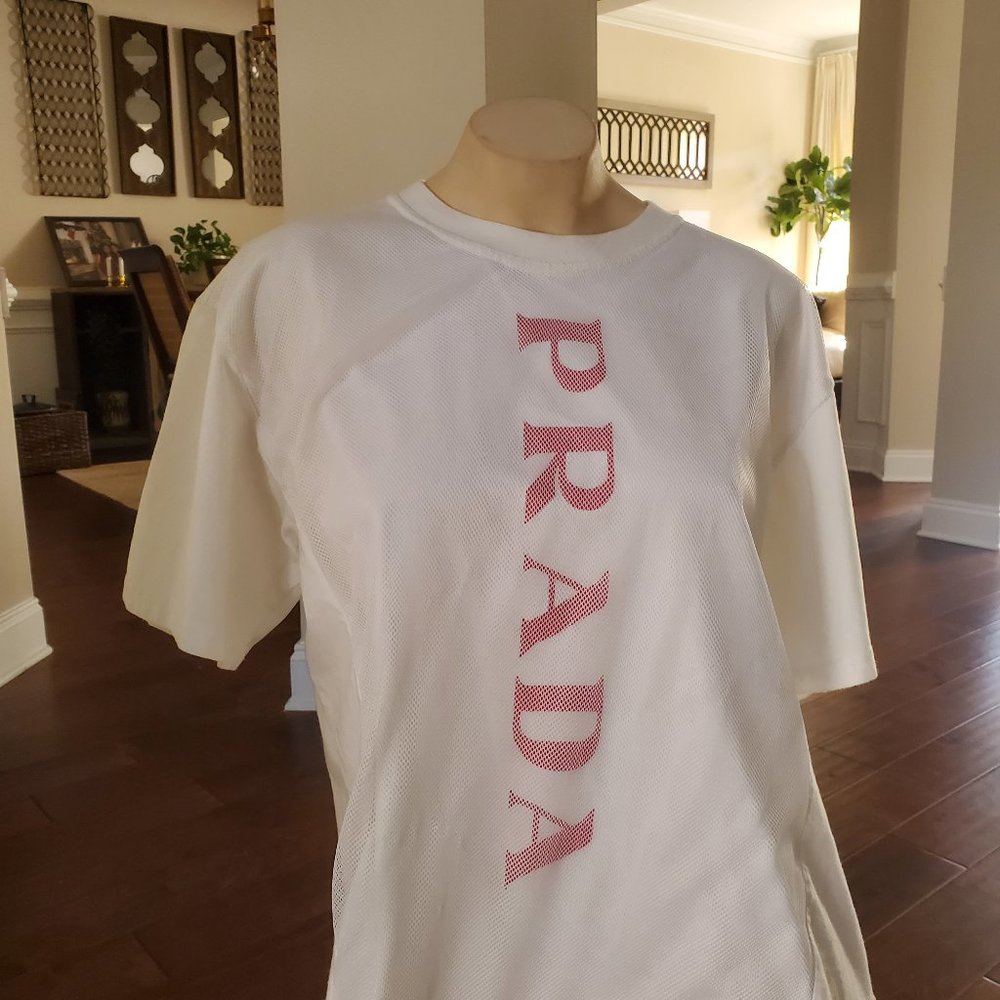Prada  tee shirt